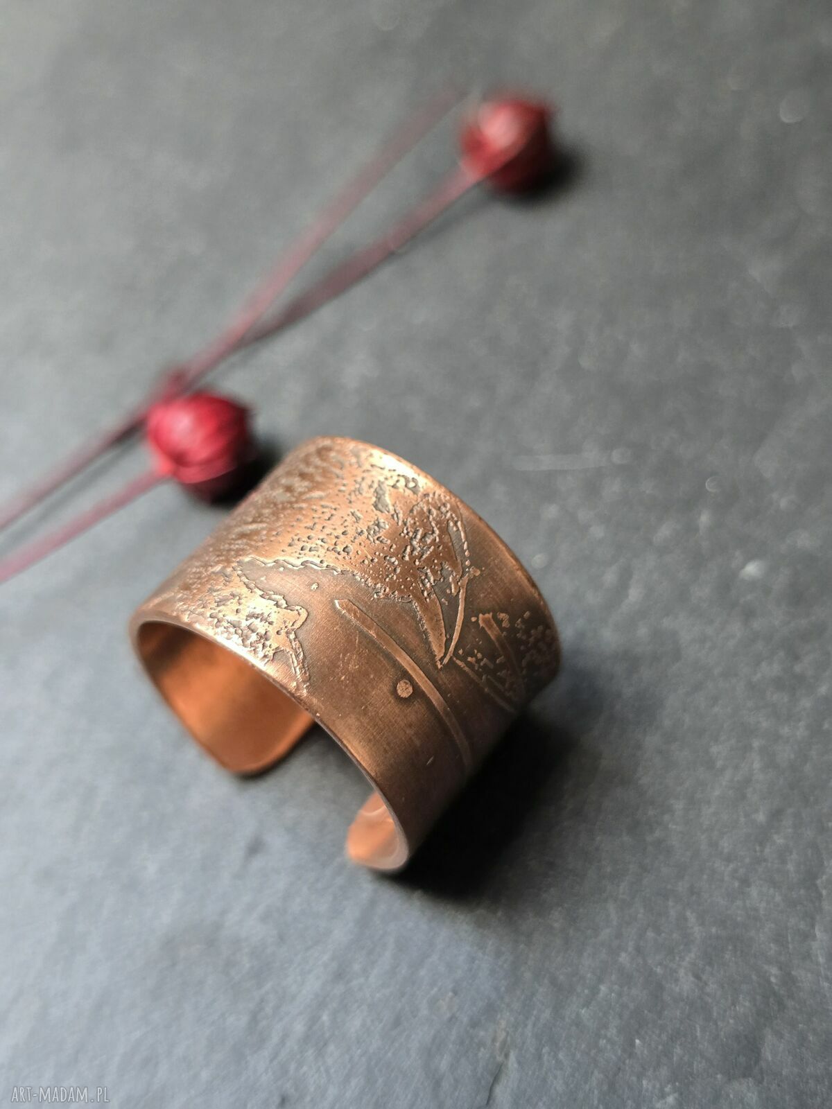 Pierscionek miedziany ptak kruk 1,5 cm - regulowany