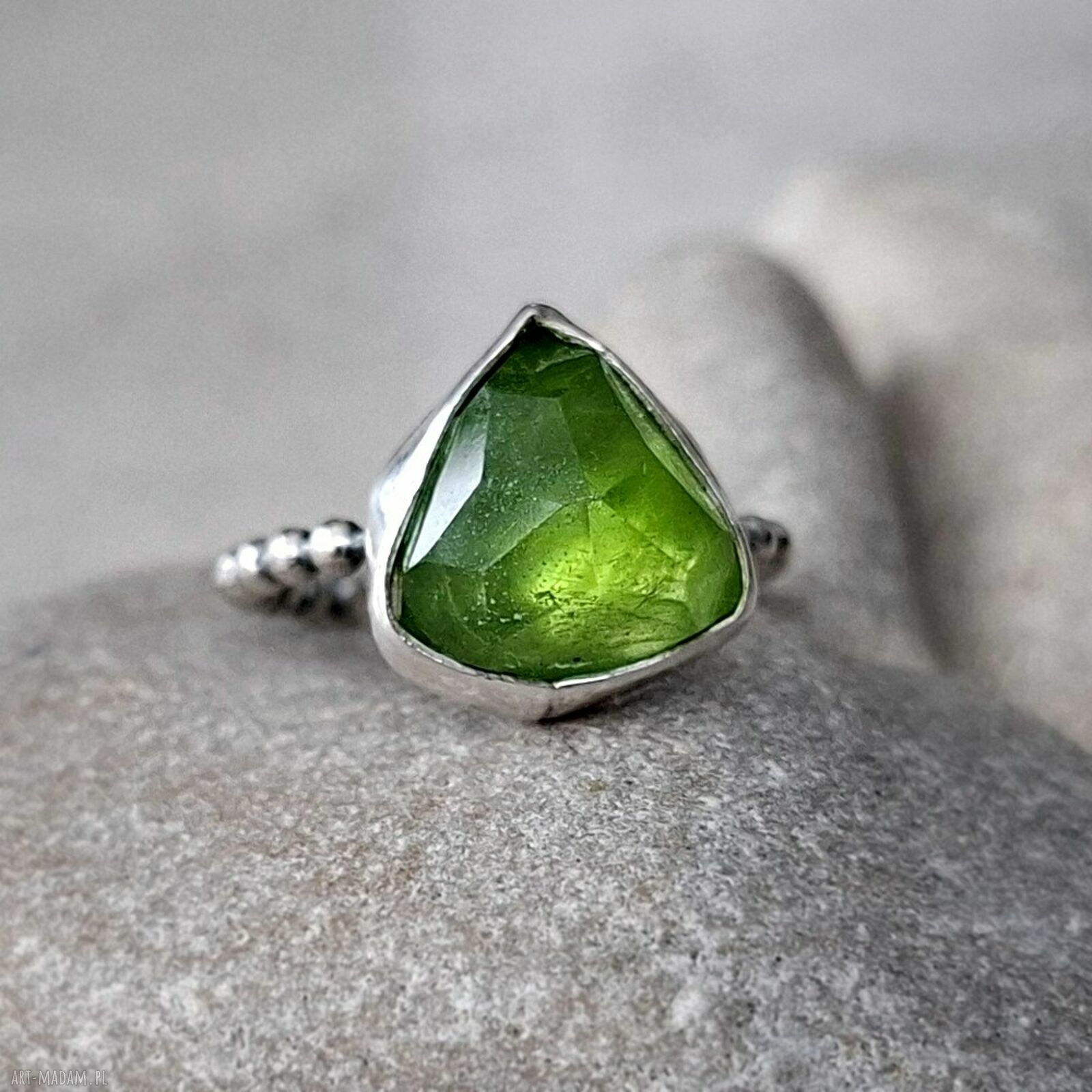 pierścionki: Lemon srebrny pierścionek z peridotem Hand Made