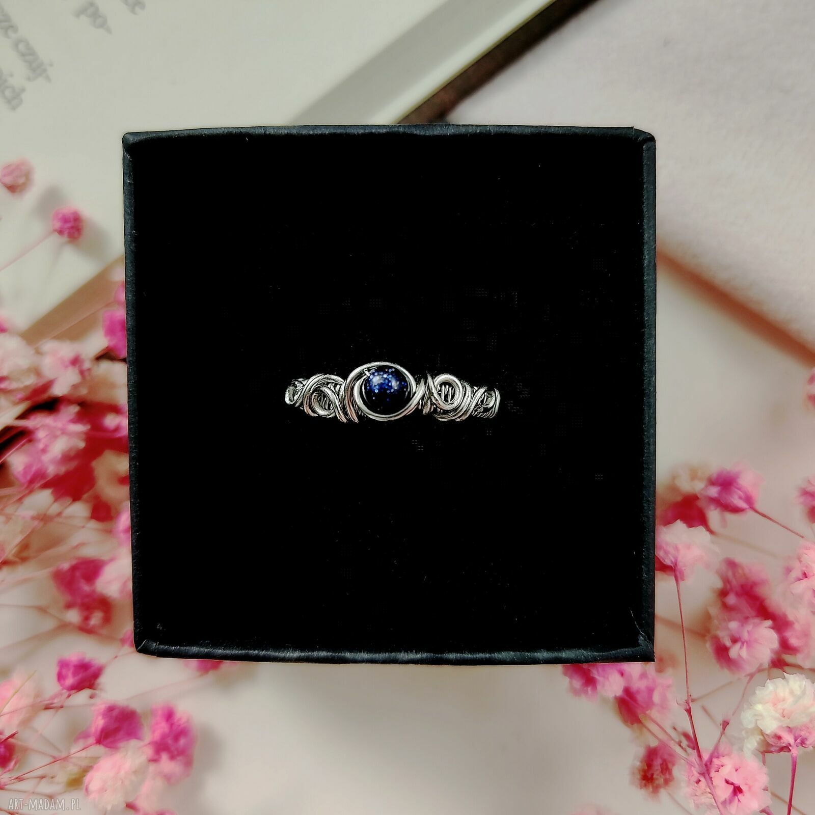 Pierścionek Noc Kairu - regulowany ze stali chirurgicznej (wire wrapping)