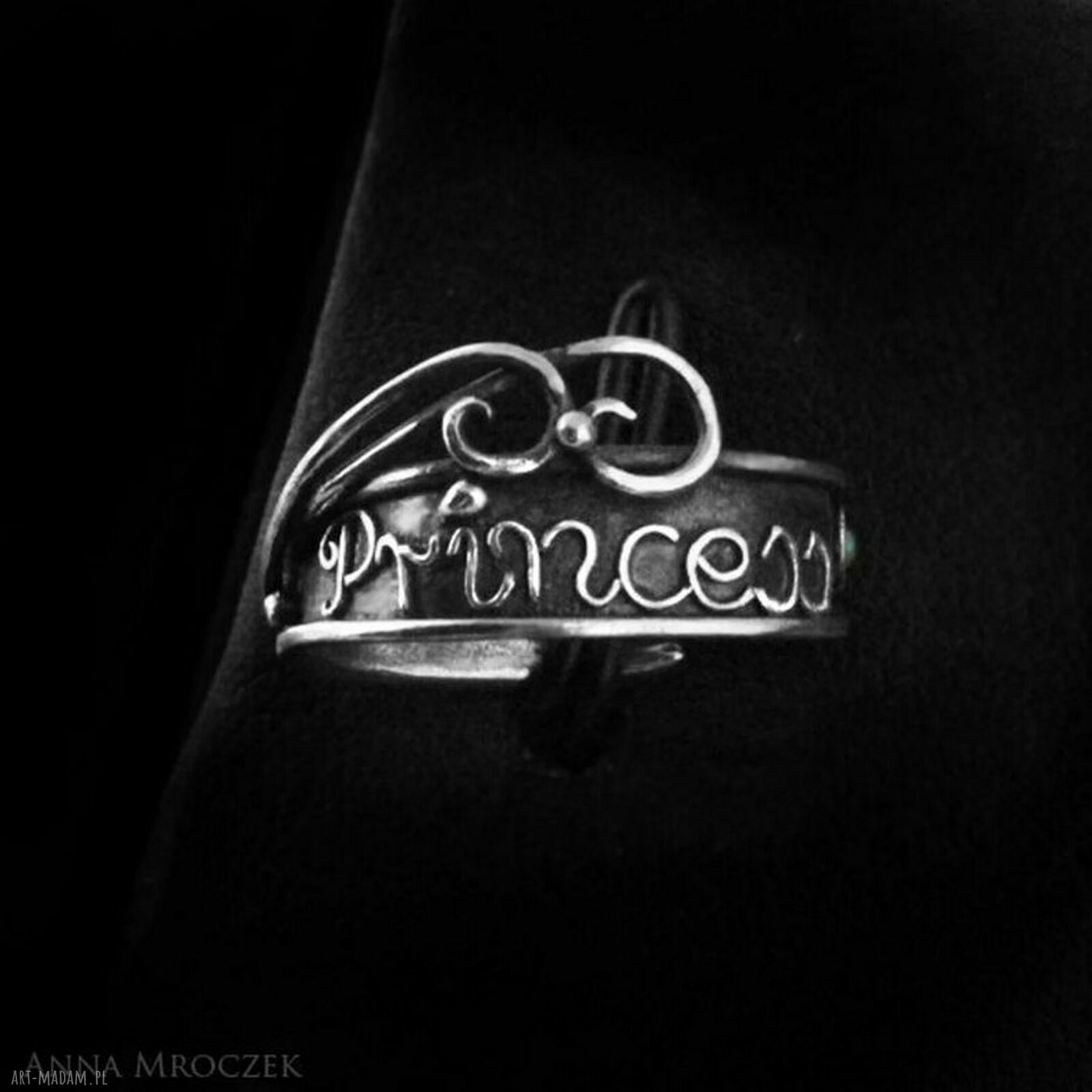 Pierścionek Princess - srebrny pierścionek z kryształkiem Swarovski