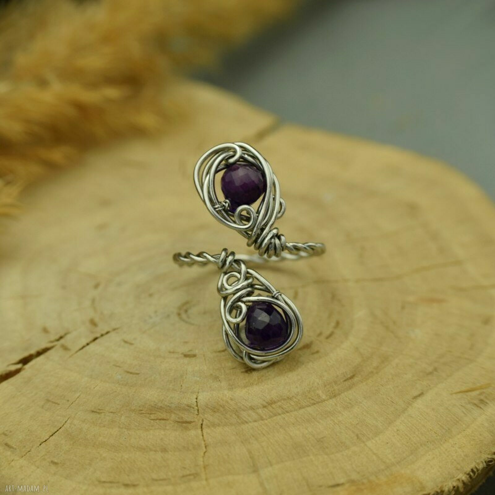 Regulowany pierścionek z ametystem wire wrapping ze stali chirurgicznej