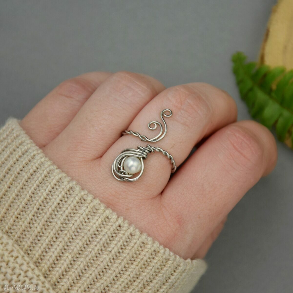Pierścionek regulowany perła wire wrapping stal chirurgiczna