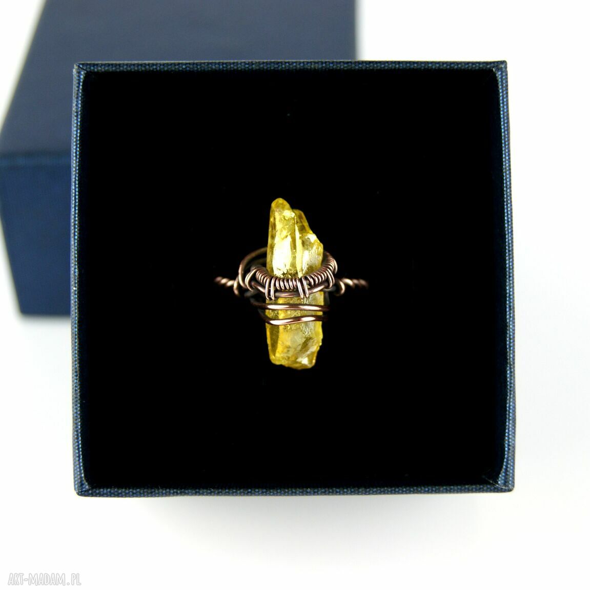 Regulowany pierścionek z kwarcem tytanowym - wire wrapping z miedzią