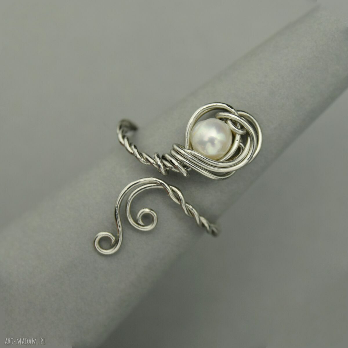 Pierścionek regulowany perła wire wrapping stal chirurgiczna