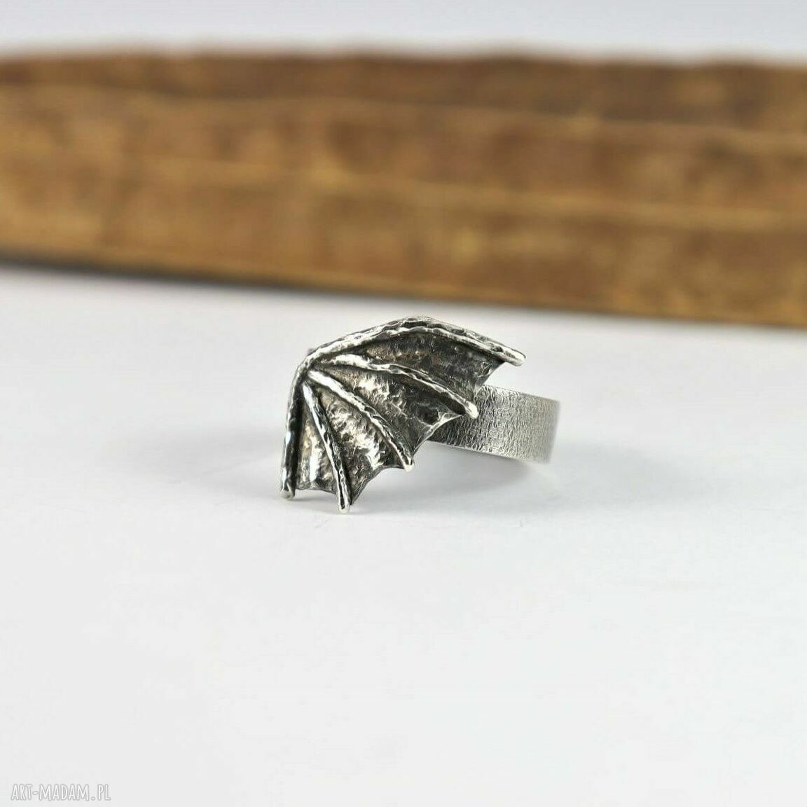 Pierścionek smoczy Dragon Wing w ciemnym srebrze 925