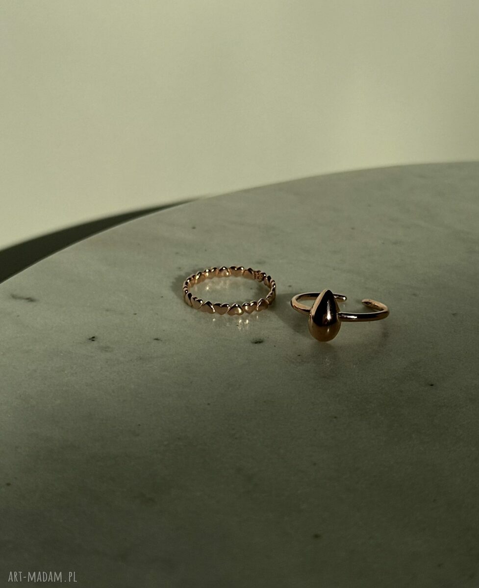 pierścionki: Pierścionek z kroplą z różowego złota ręcznie wykonane