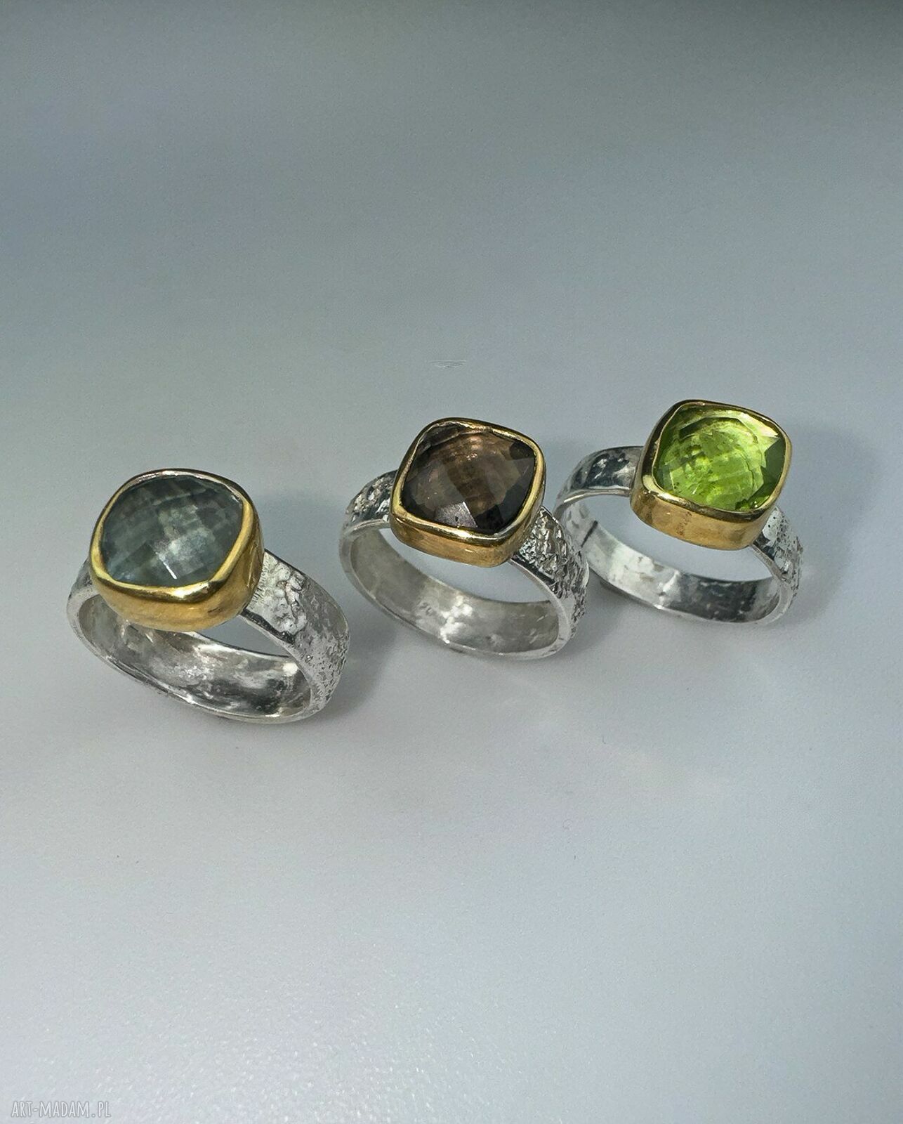 Pierścionek z kryształem górskim - srebro 925 i fasetowany 8x8 mm