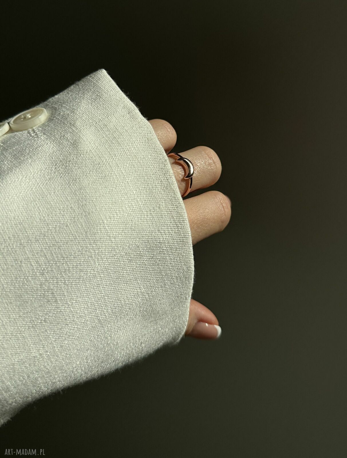 pierścionki: Pierścionek z księżycem z różowego złota Autorskie