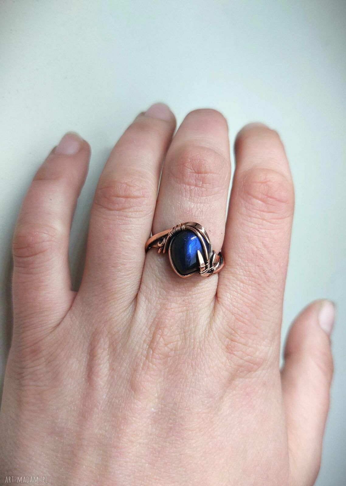 Labradoryt w miedzianej oprawie - pierścionek regulowany wire wrapping