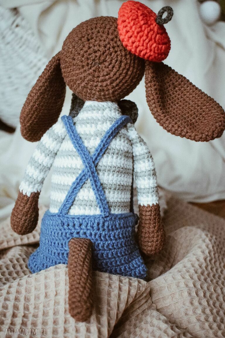 Piesek na szydełku Louis - przytulanka handmade dla dziecka