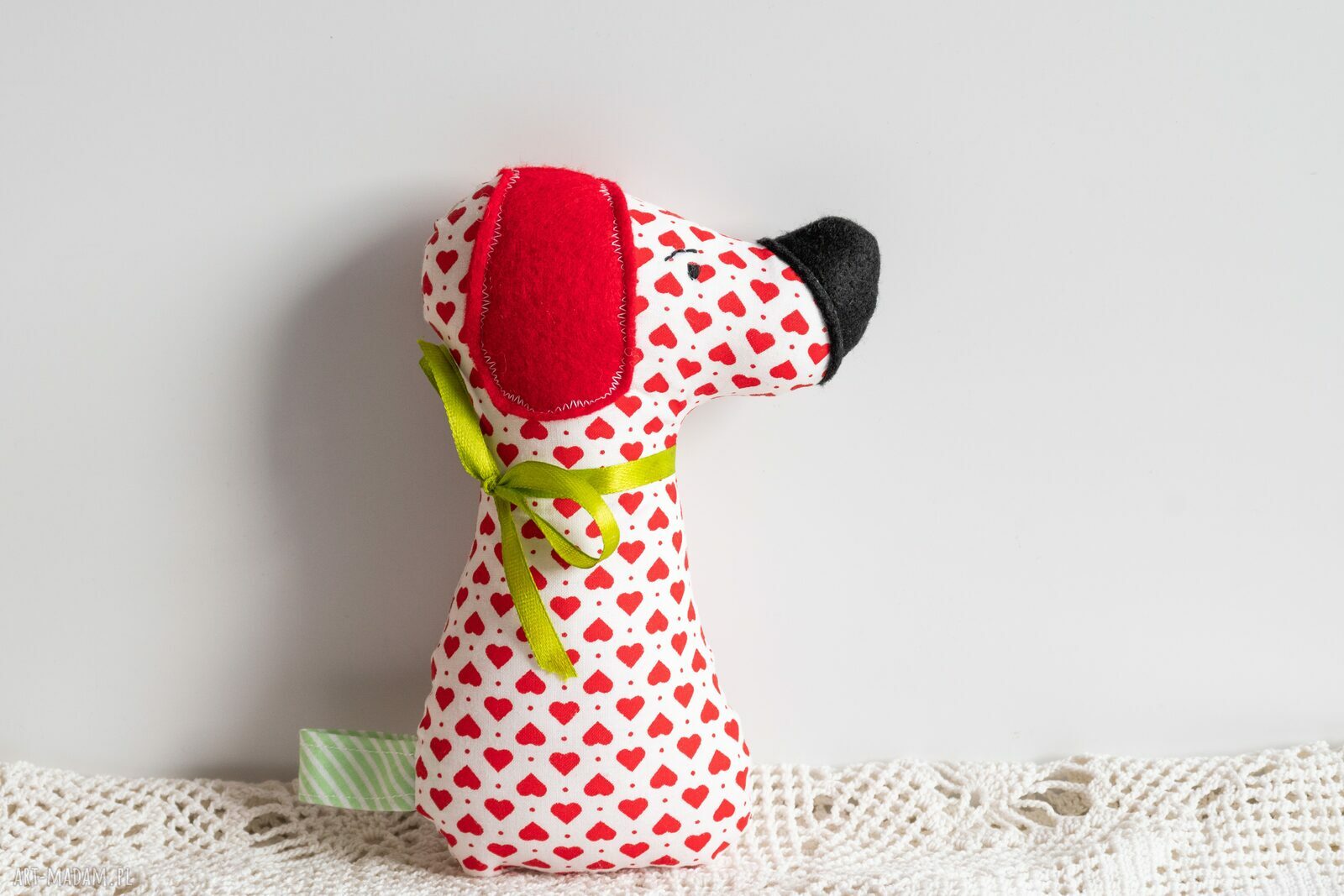 Piesek Szczekuś Serduszko 18 cm - ręcznie szyta maskotka dla dziecka