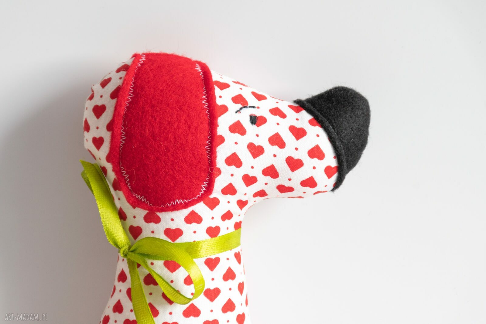 Piesek Szczekuś Serduszko 18 cm - ręcznie szyta maskotka dla dziecka