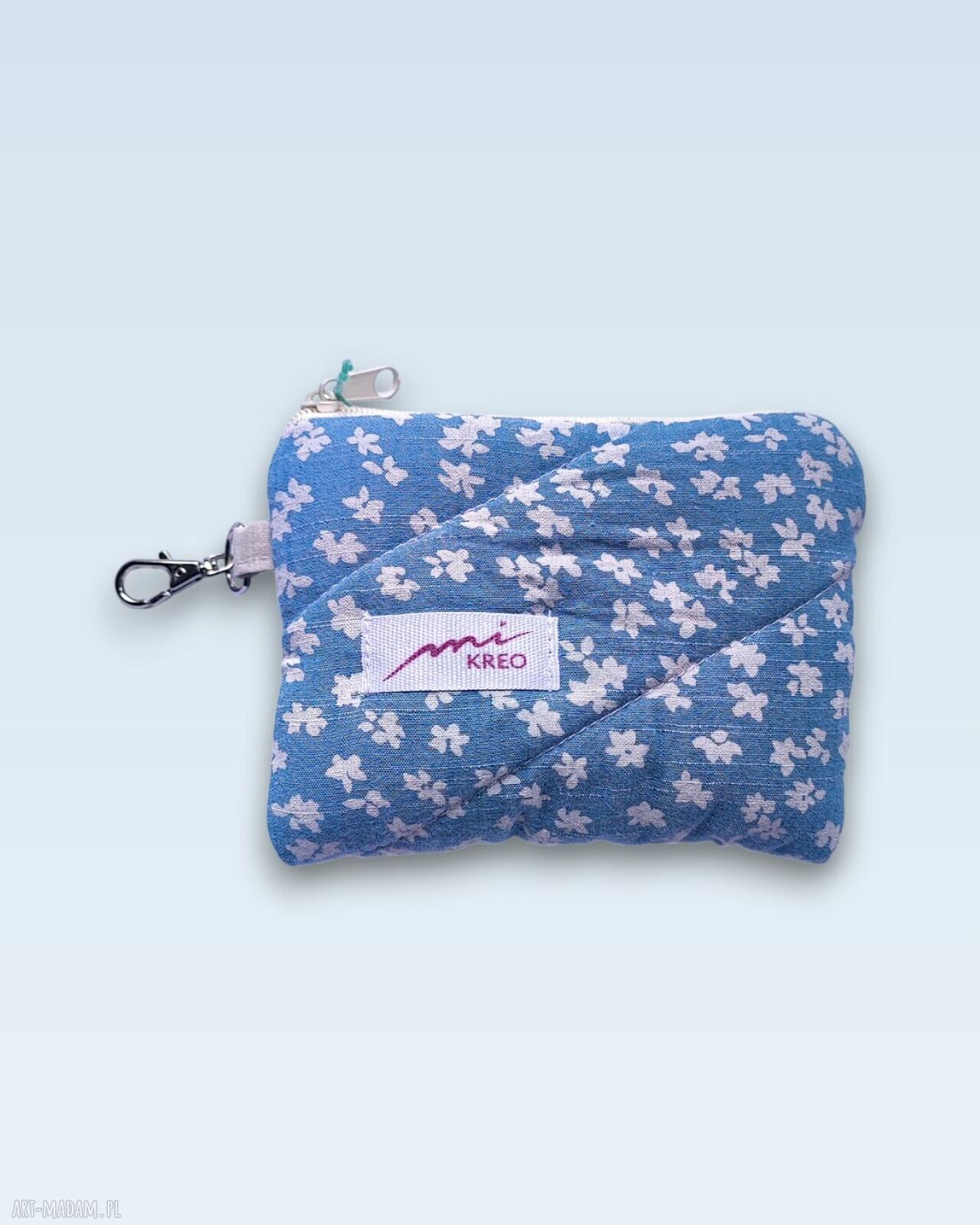 Pikowany portfelik w kwiaty - mini etui na karty