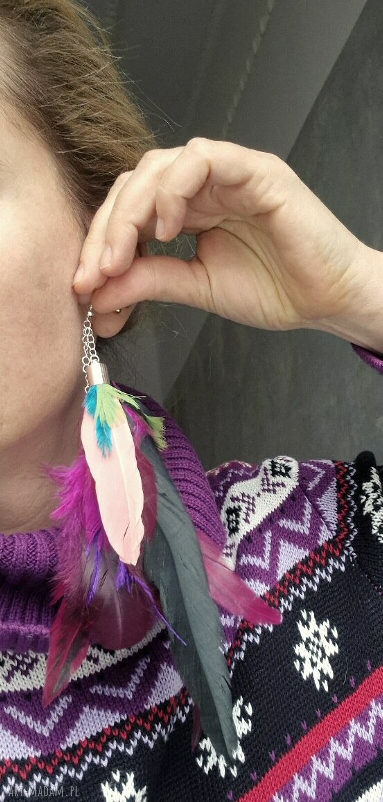 Kolczyki pióra boho kolorowe - lekkie i wykonane w pojedynczym egzemplarzu