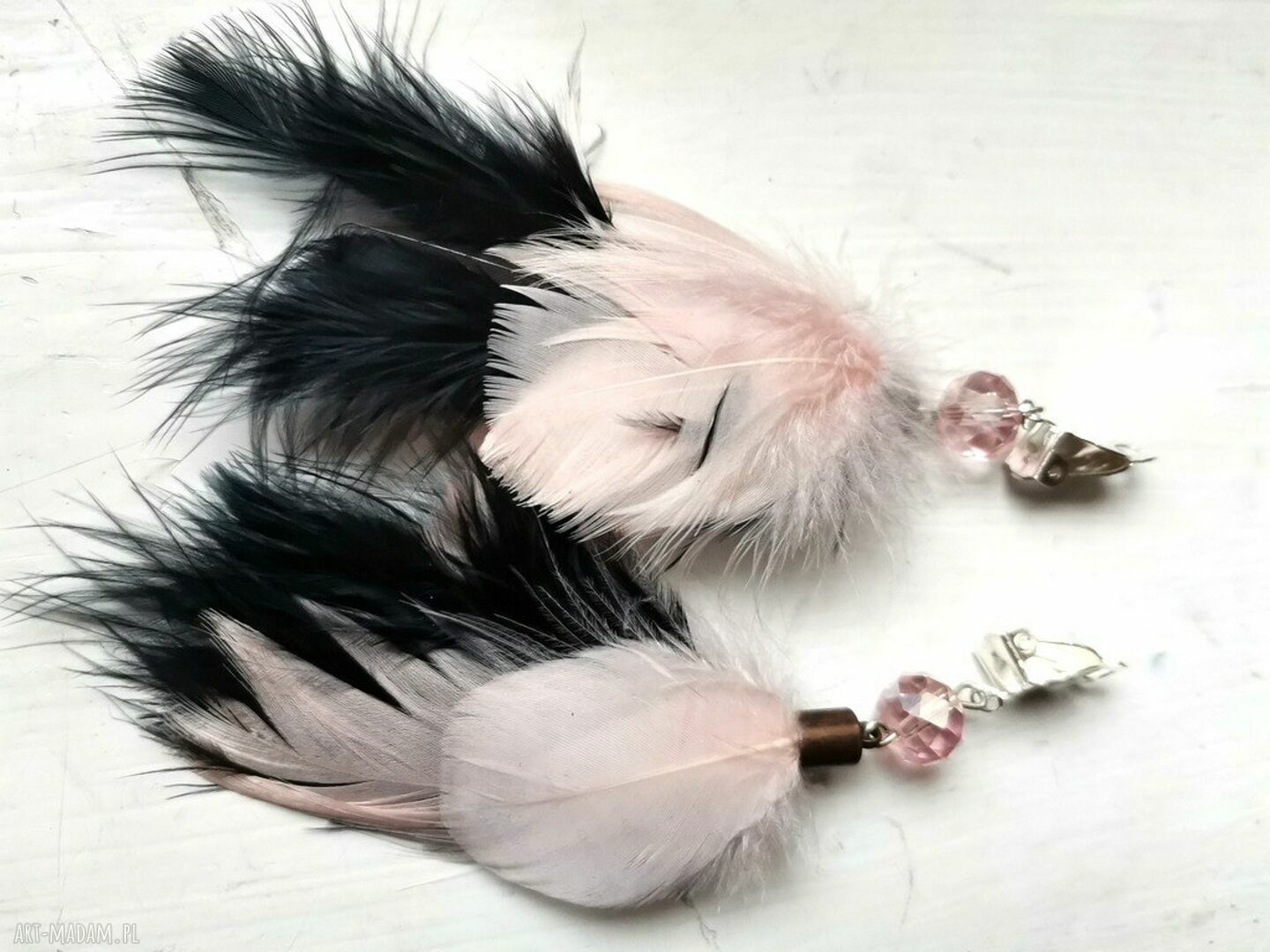 Kolorowe klipsy pióra etno boho folk - lekkie, handmade (pojedyncza sztuka)