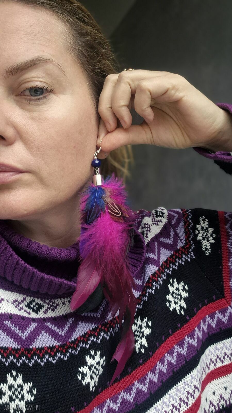 Kolczyki pióra boho kolorowe - lekkie, ręcznie robione w pojedynczym egzemplarzu