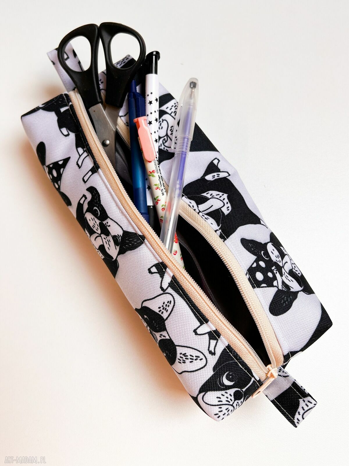 Piórnik w pieski - ręcznie szyte etui z personalizacją