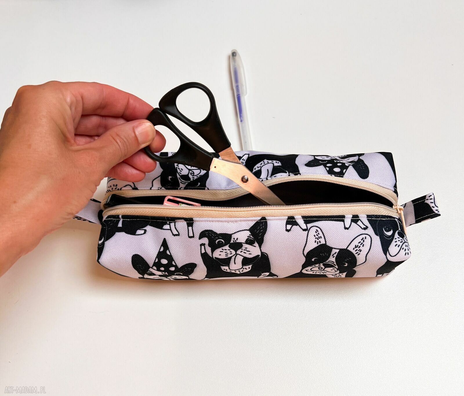 Piórnik w pieski - ręcznie szyte etui z personalizacją
