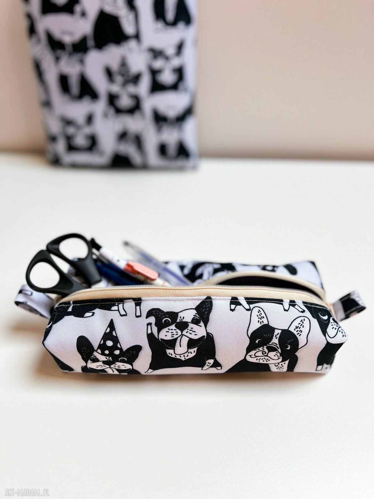 Piórnik w pieski - ręcznie szyte etui z personalizacją