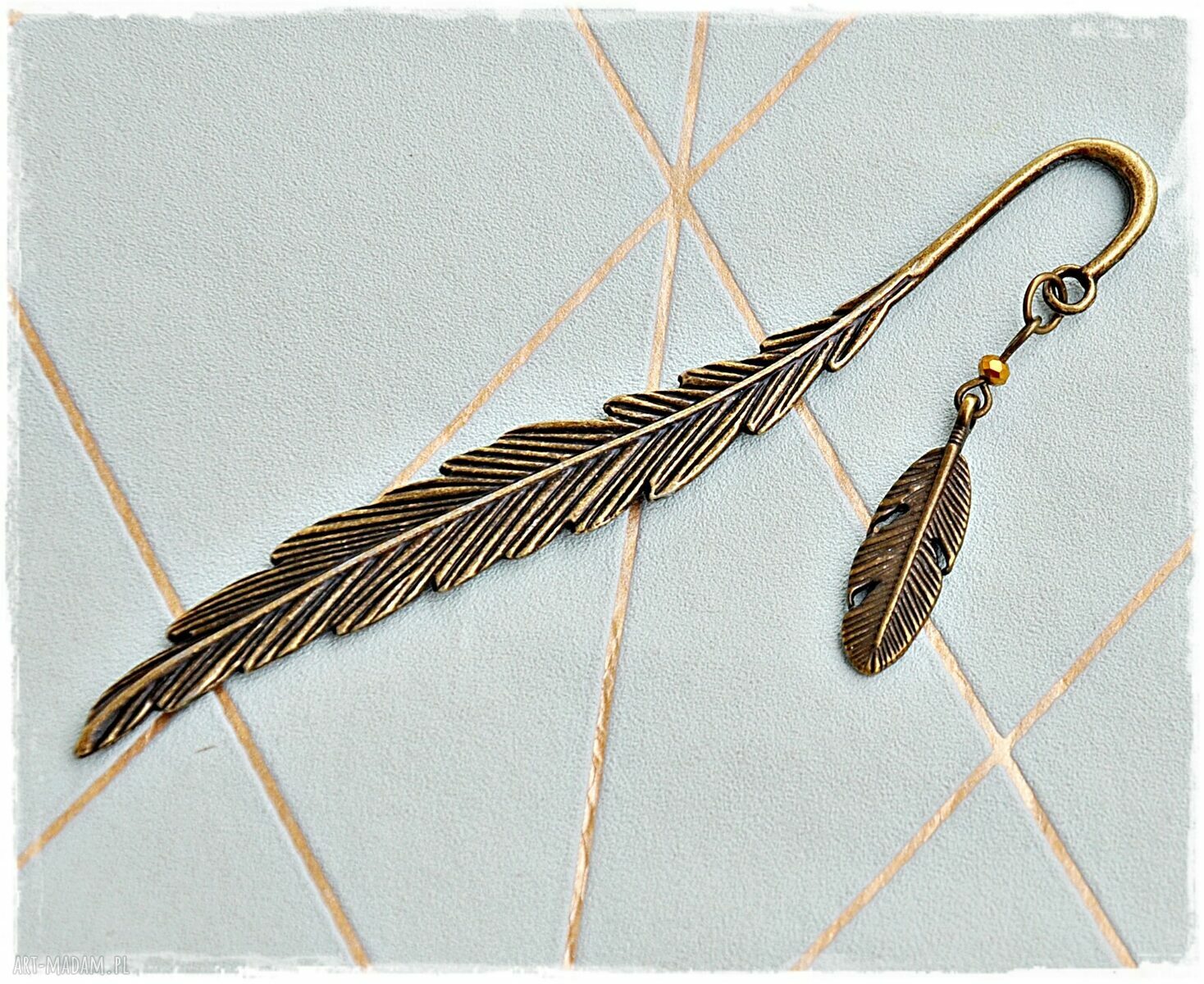 Pierzasta zakładka vintage Handmade