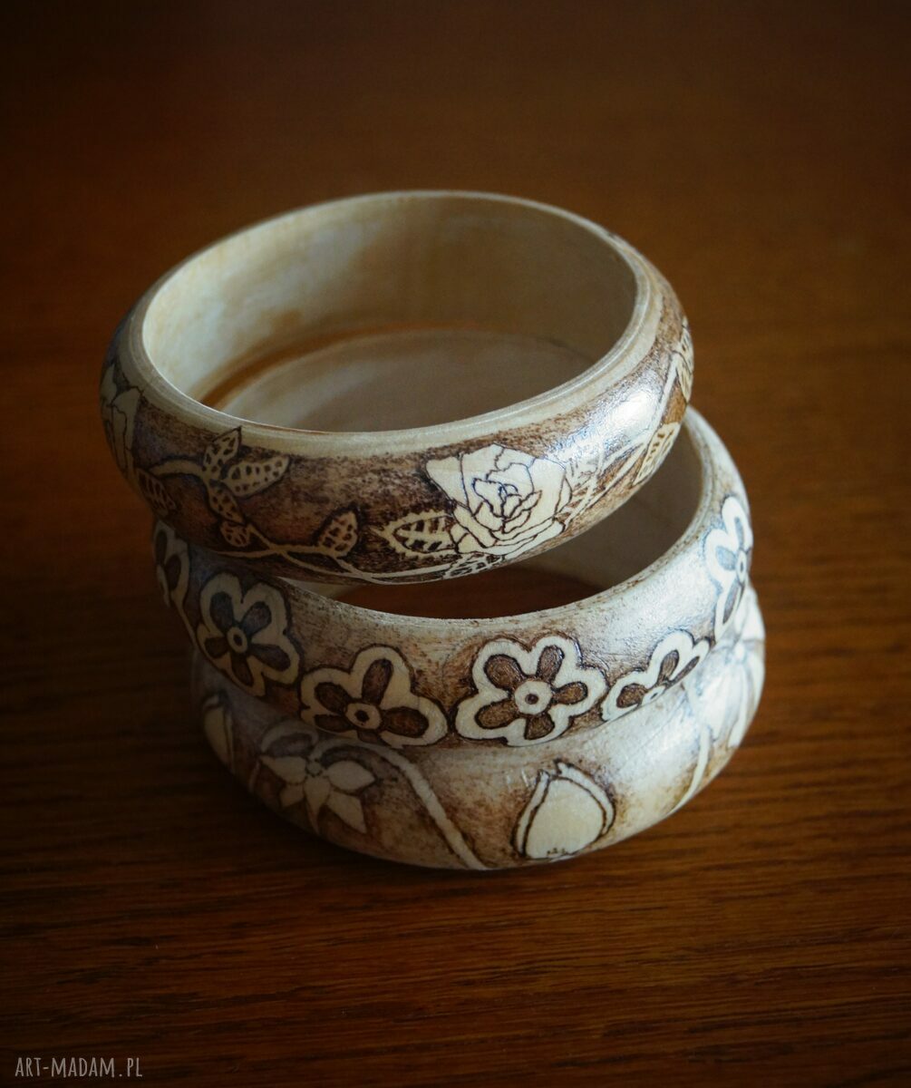 bransoletki: Kwietne Zawijańce drewniana bransoleta wypalana Ręcznie wykonane