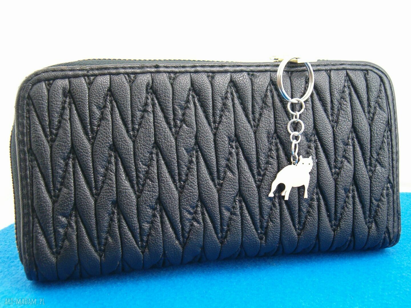 Brelok Pit Bull Terrier ze srebra 925 - prezent dla niej