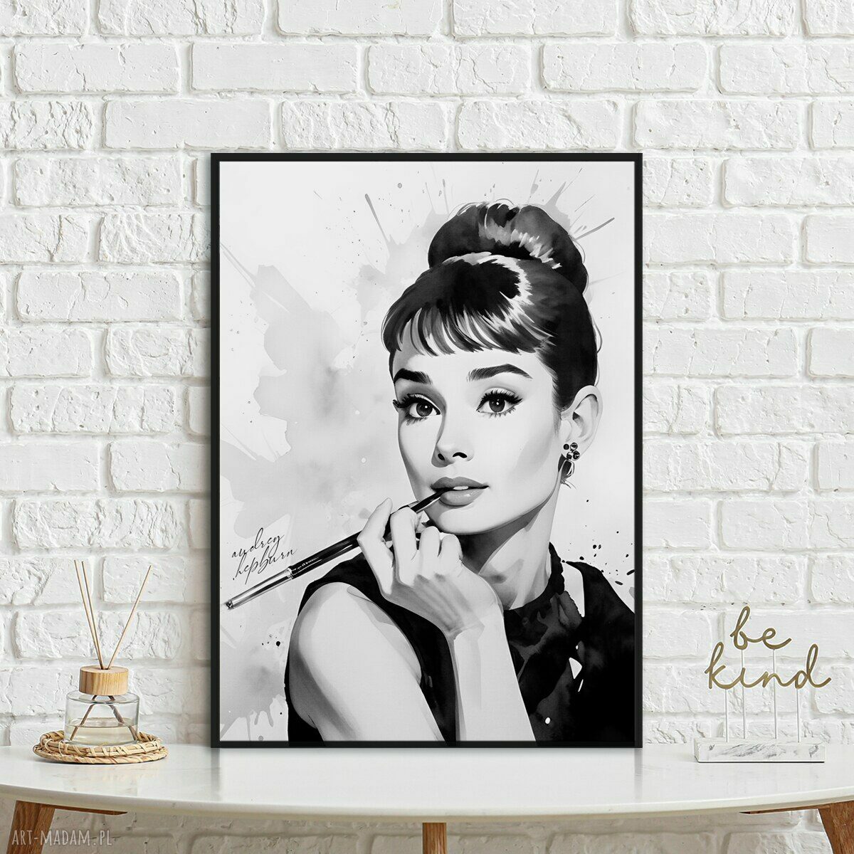 Plakat Audrey Hepburn biało-czarny w formacie A4