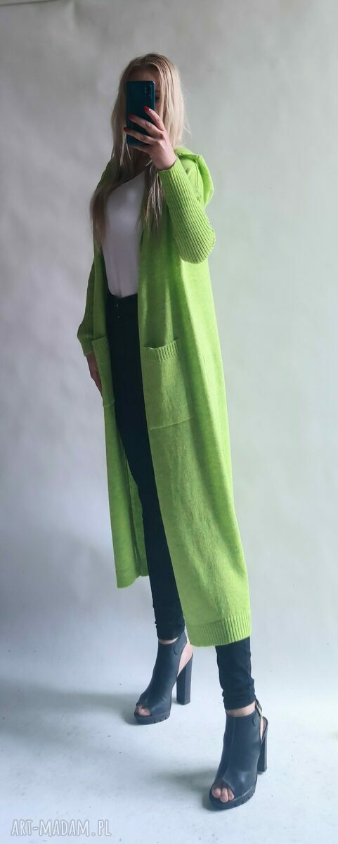 Limonkowy płaszczyk - długi sweter z kapturem oversize handmade Bellafeltro