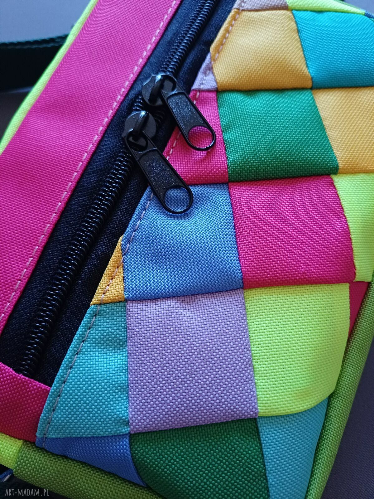 Play with colors - kolorowa saszetka na ramię