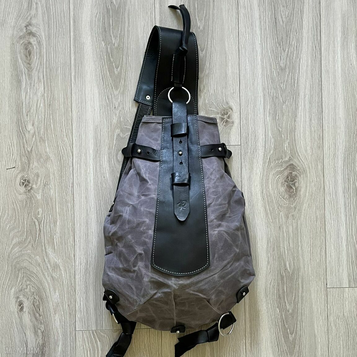 Plecak „bukłak” czarno szary skóry bawełny woskowanej miejski
