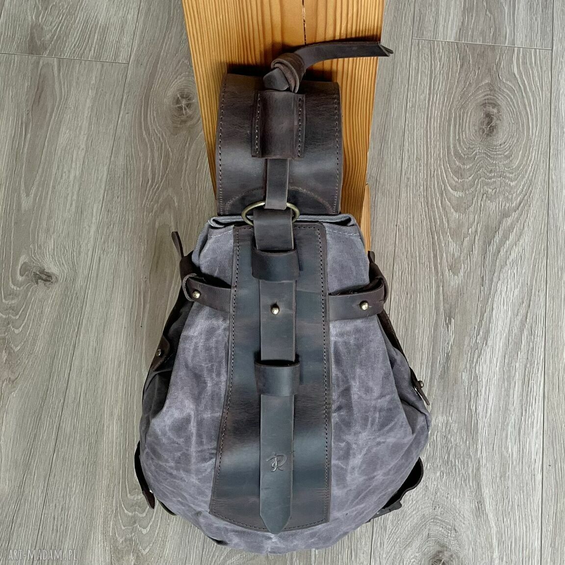 Plecak “bukłak” skóry brązowy szary bawelny