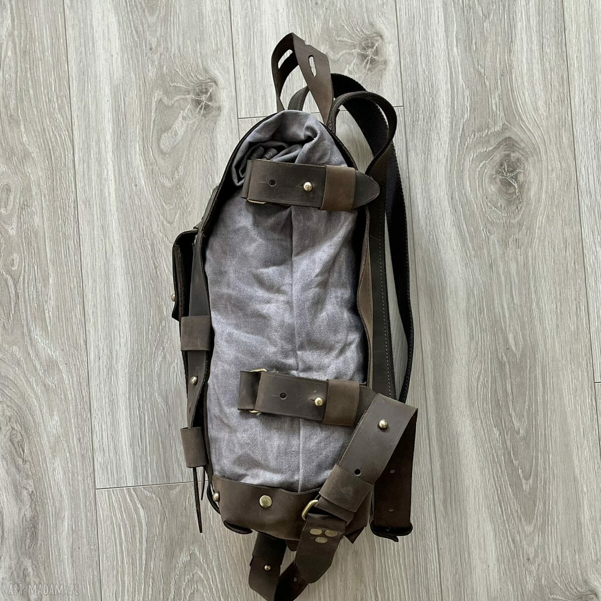 plecaki: Plecak Vintage ze skóry i bawełny woskowanej szaro brązowy. Ręcznie robione