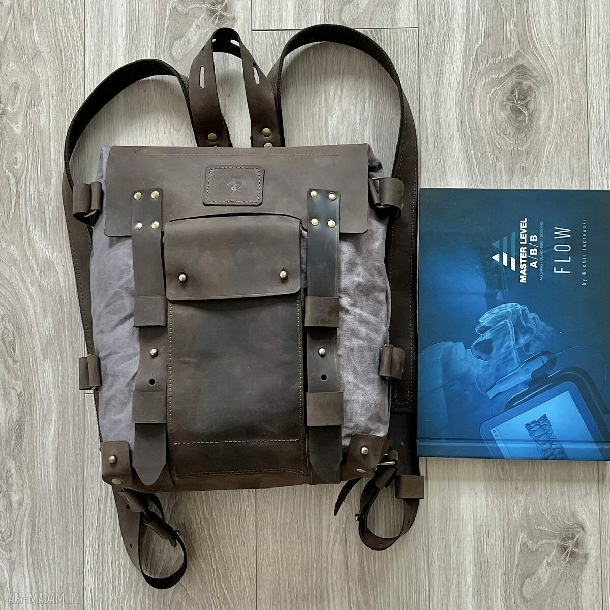 plecaki: Plecak Vintage ze skóry i bawełny woskowanej szaro brązowy. Ręcznie robione