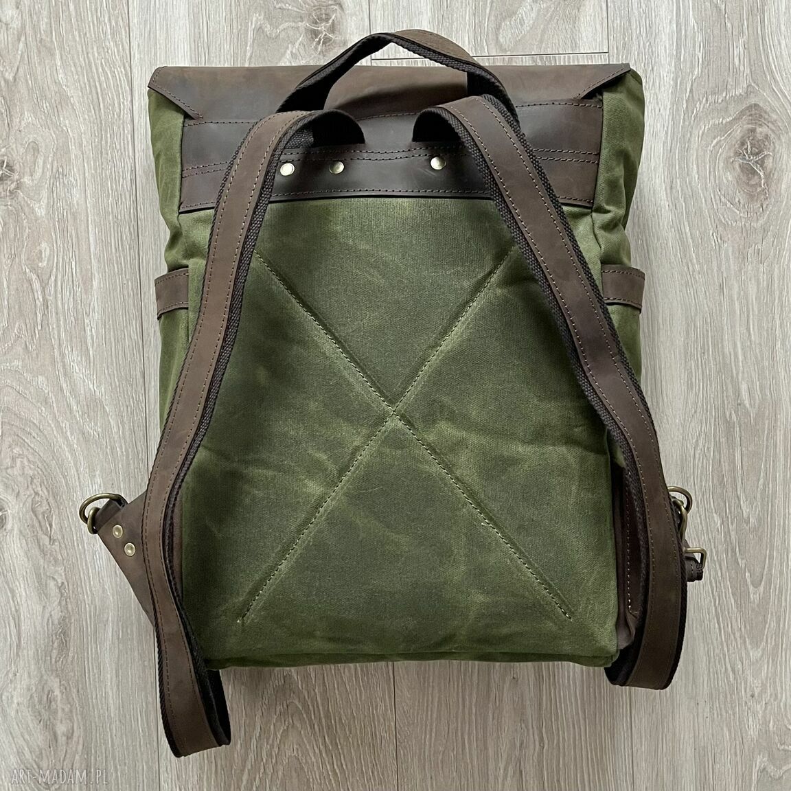 plecaki: Plecak vintage ze skóry i bawełny woskowanej zielono brązowy. Ręczne