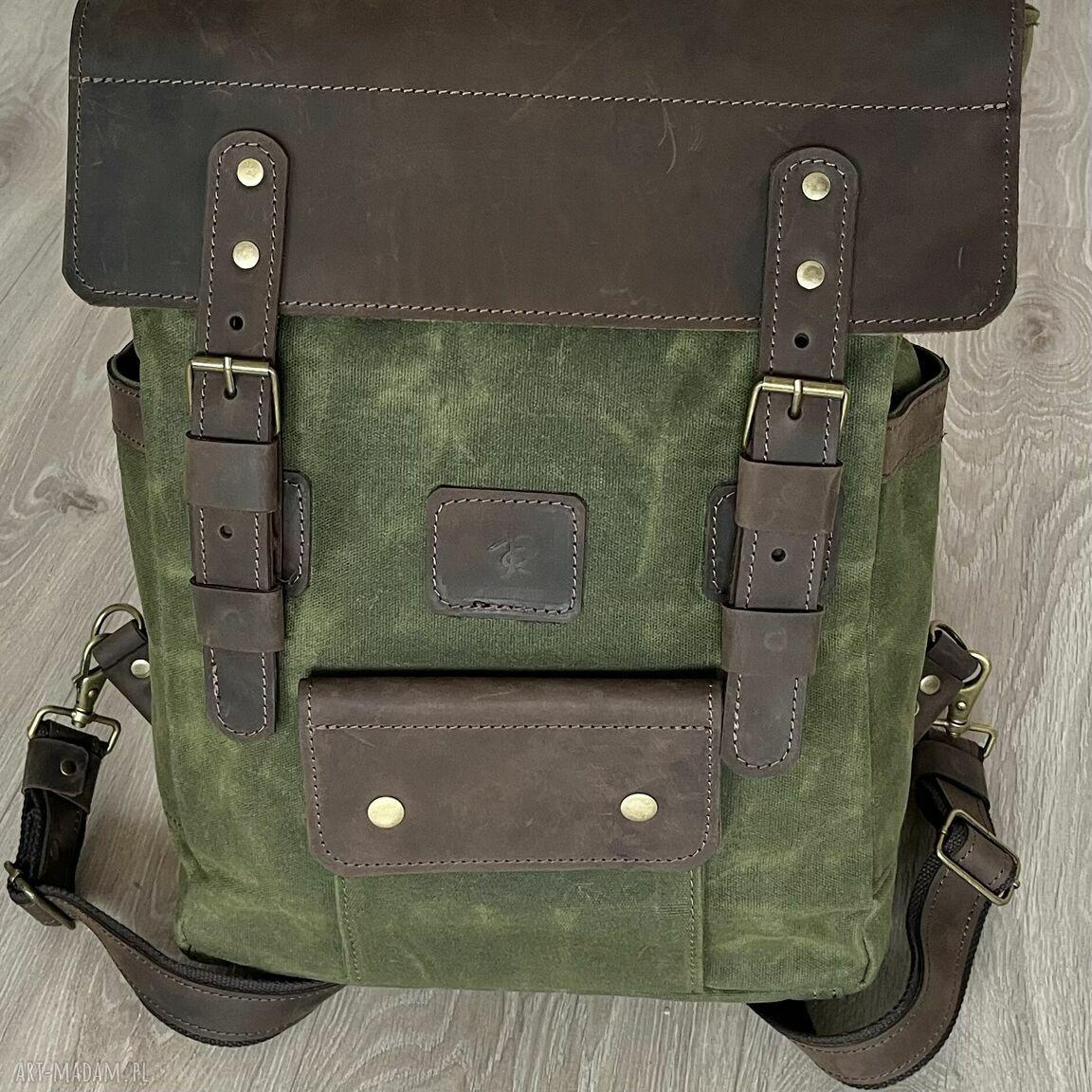 plecaki: Plecak vintage ze skóry i bawełny woskowanej zielono brązowy. Ręczne