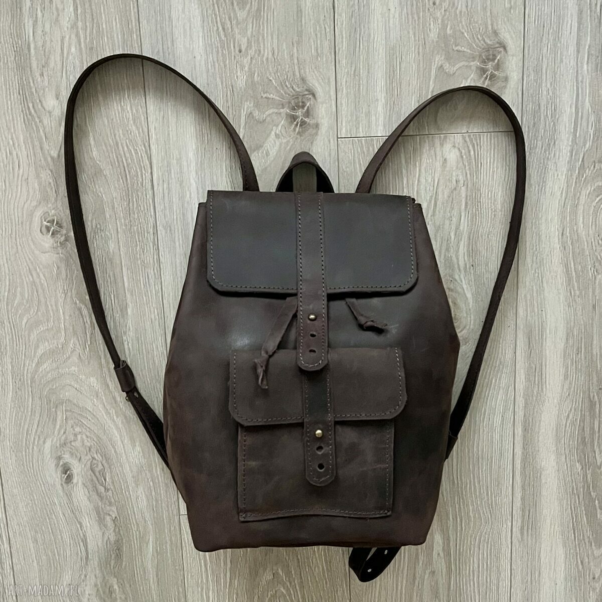Plecak kolorze ciemny brąz wykonany skóry „crazy horse” stylu