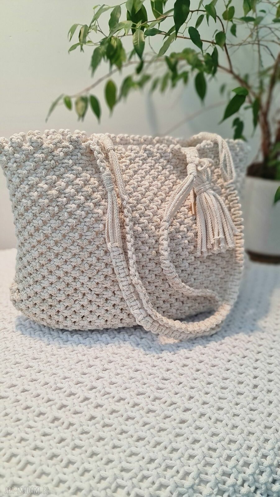 Pleciona torebka na ramię handmade z sznurka - mleczna biel i złota nić