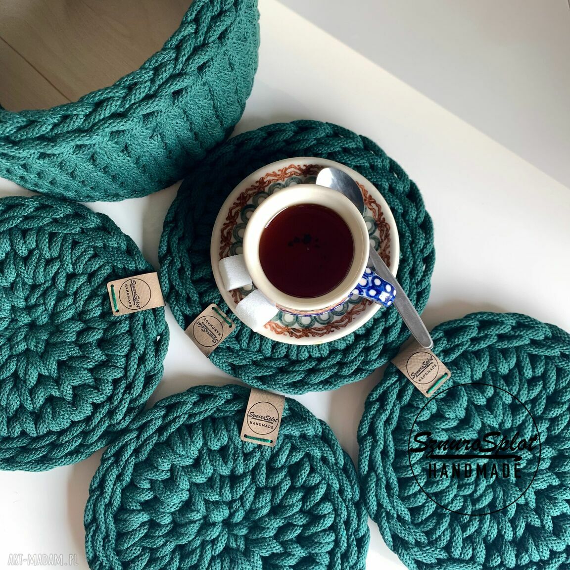 Podkładki pod kubki handmade - komplet 4 szt. i koszyczek na stół