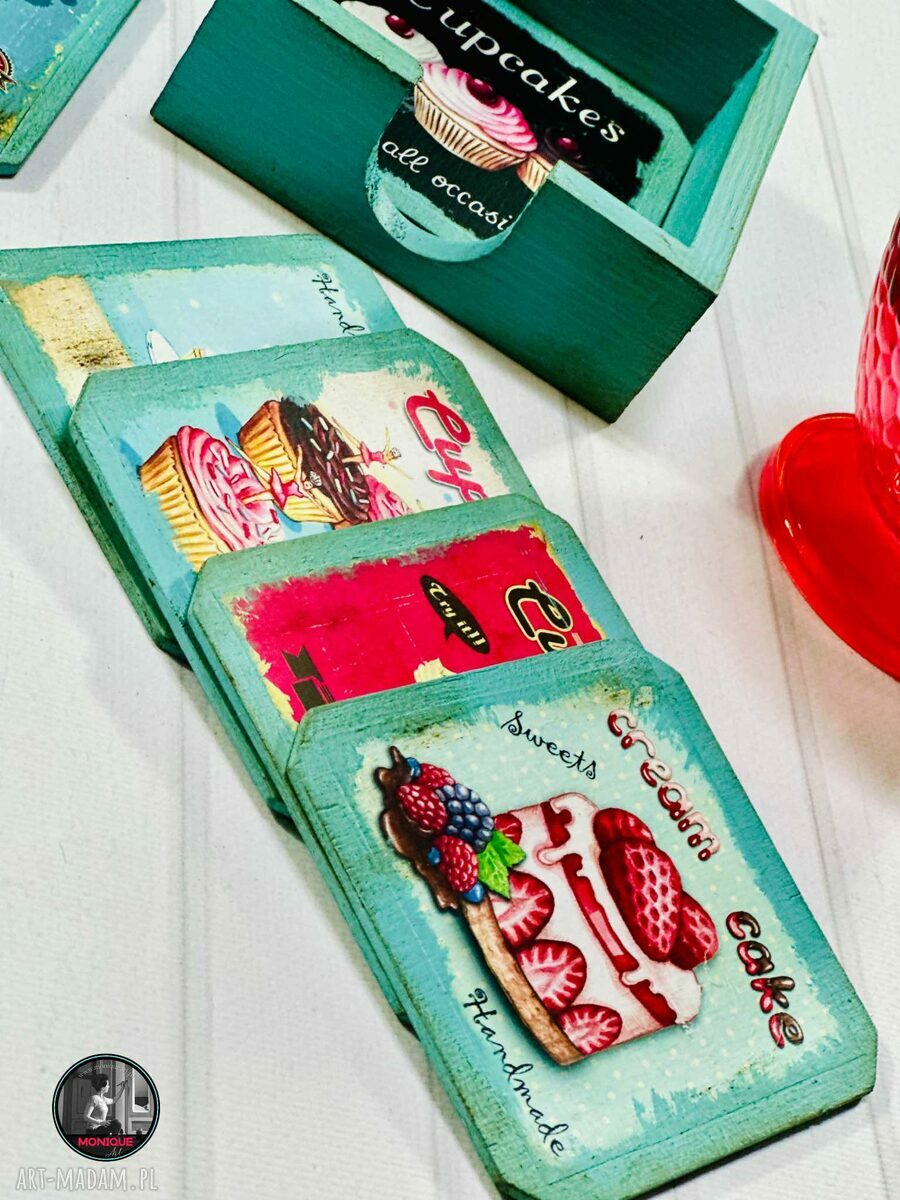 Drewniany komplet podkładek pod kubki z motywem kulinarnym (shabby chic)