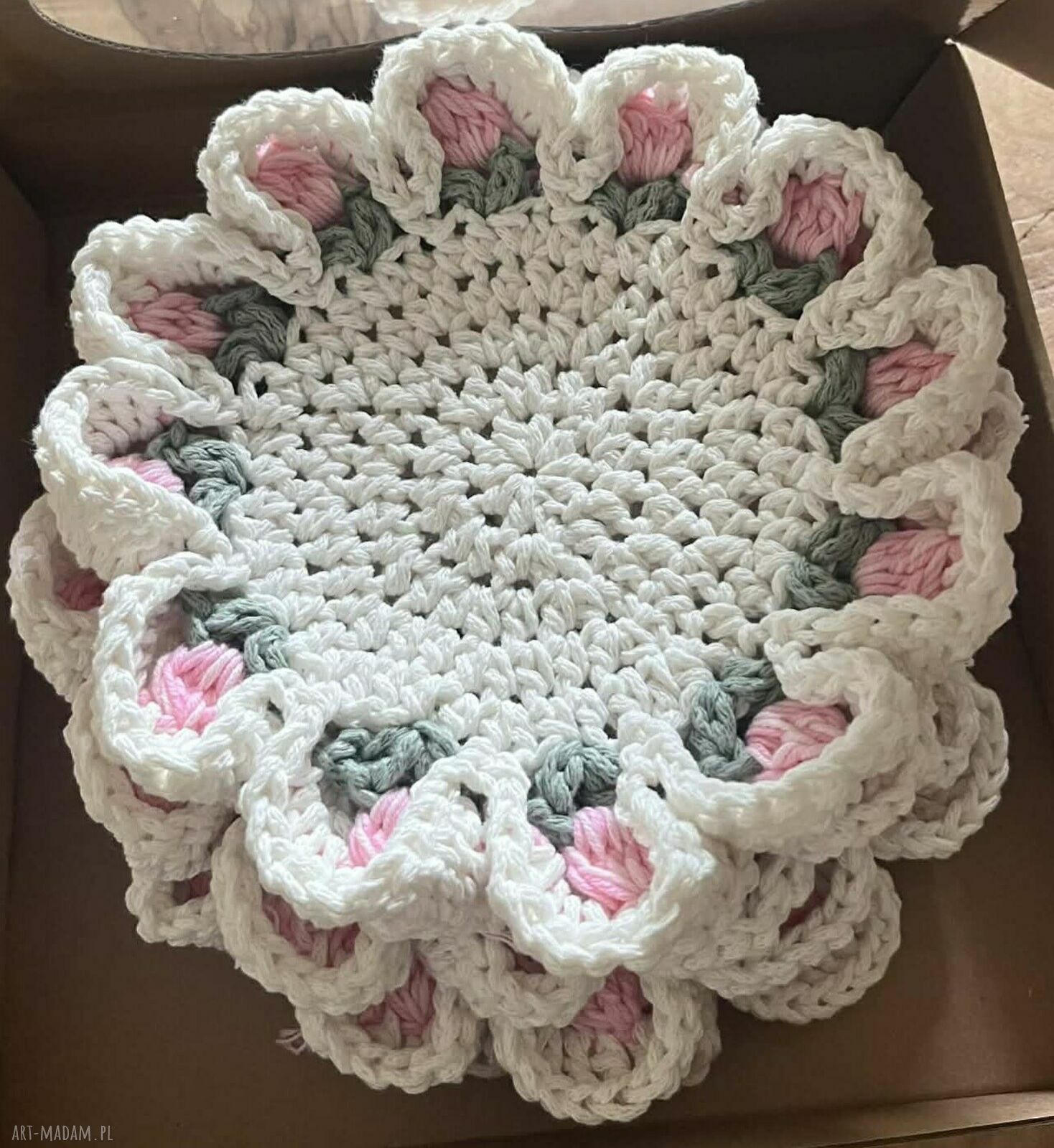 Różowe szydełkowe podkładki pod kubek - 6 szt. (średnica 16 cm)
