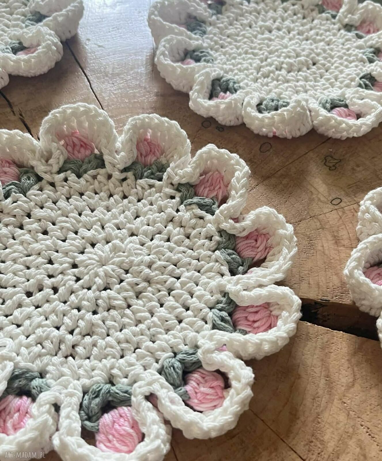 Różowe szydełkowe podkładki pod kubek - 6 szt. (średnica 16 cm)