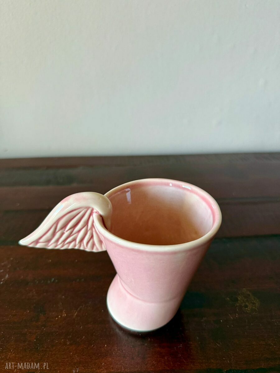 Filiżanka ceramiczna „Angel” - ręcznie robiona w delikatnym różu