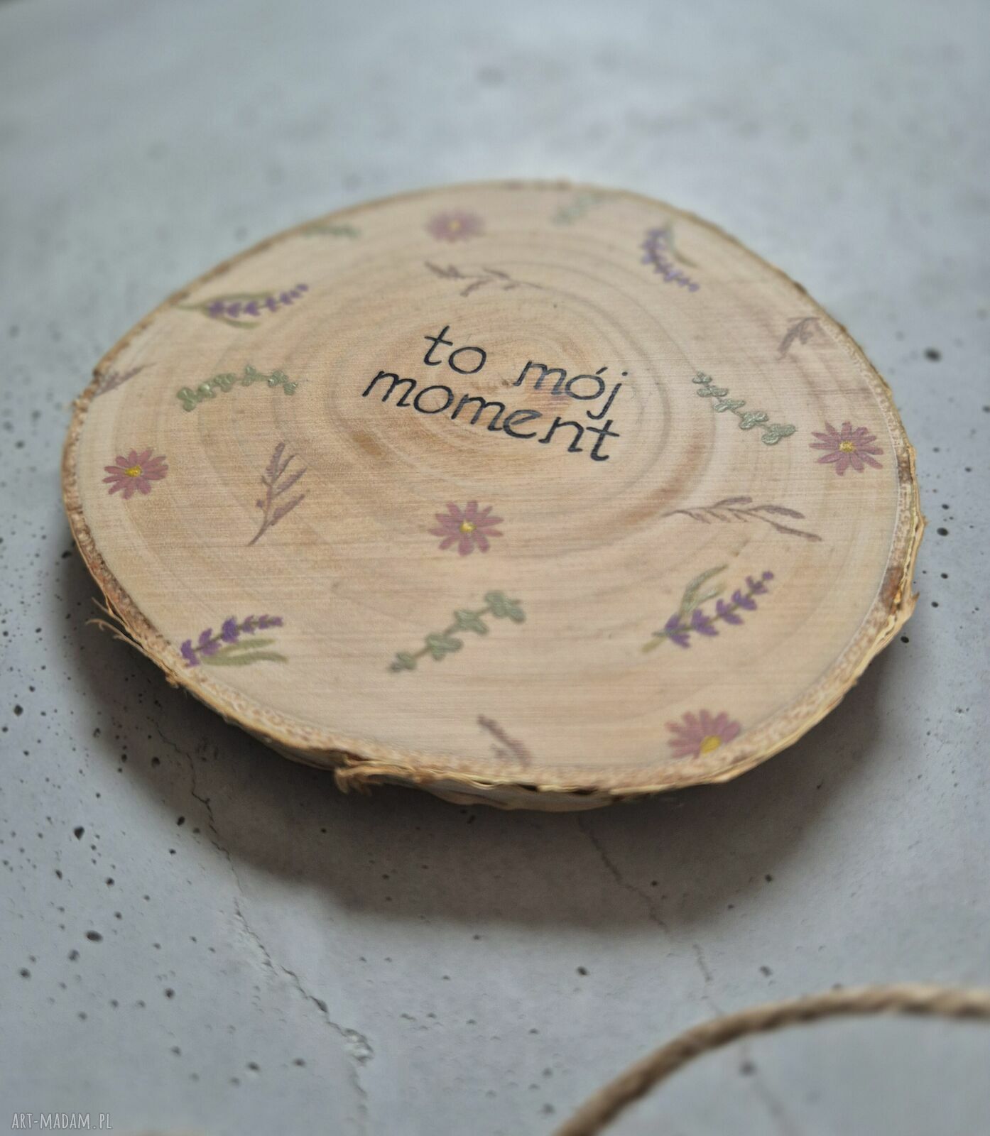 Rustykalna podkładka pod kubek "To mój moment" z afirmacją