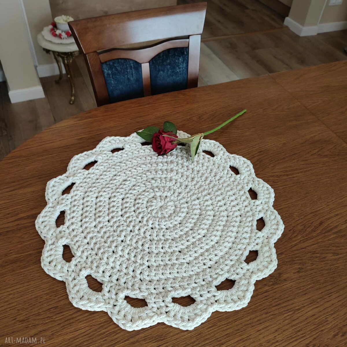 Podkładka szydełkowa ze sznurka 50 cm - boho na stół