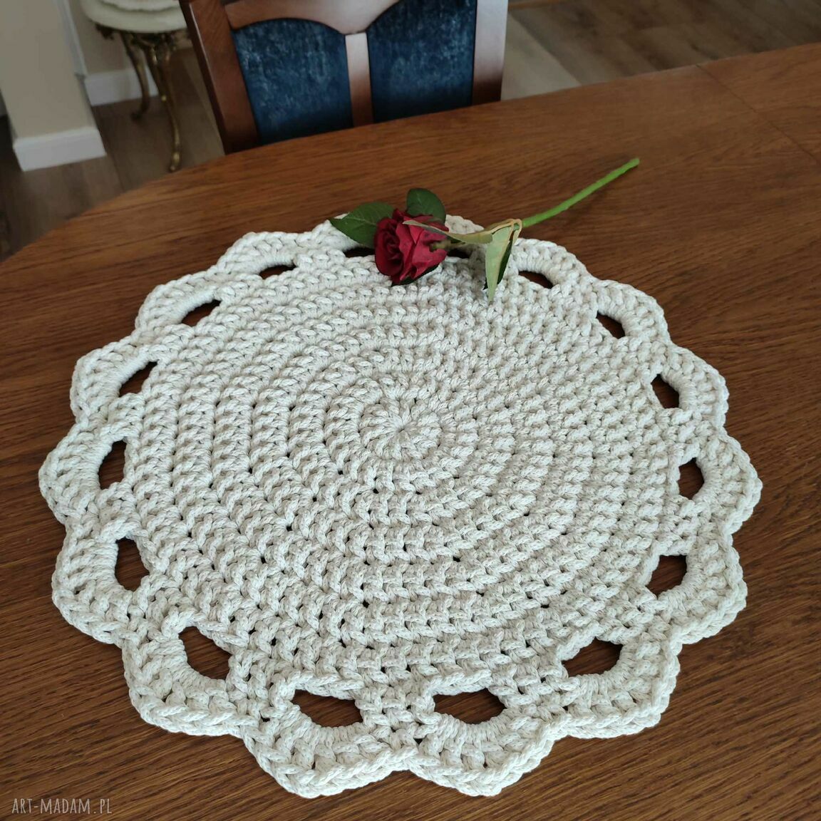 Podkładka szydełkowa ze sznurka 50 cm - boho na stół