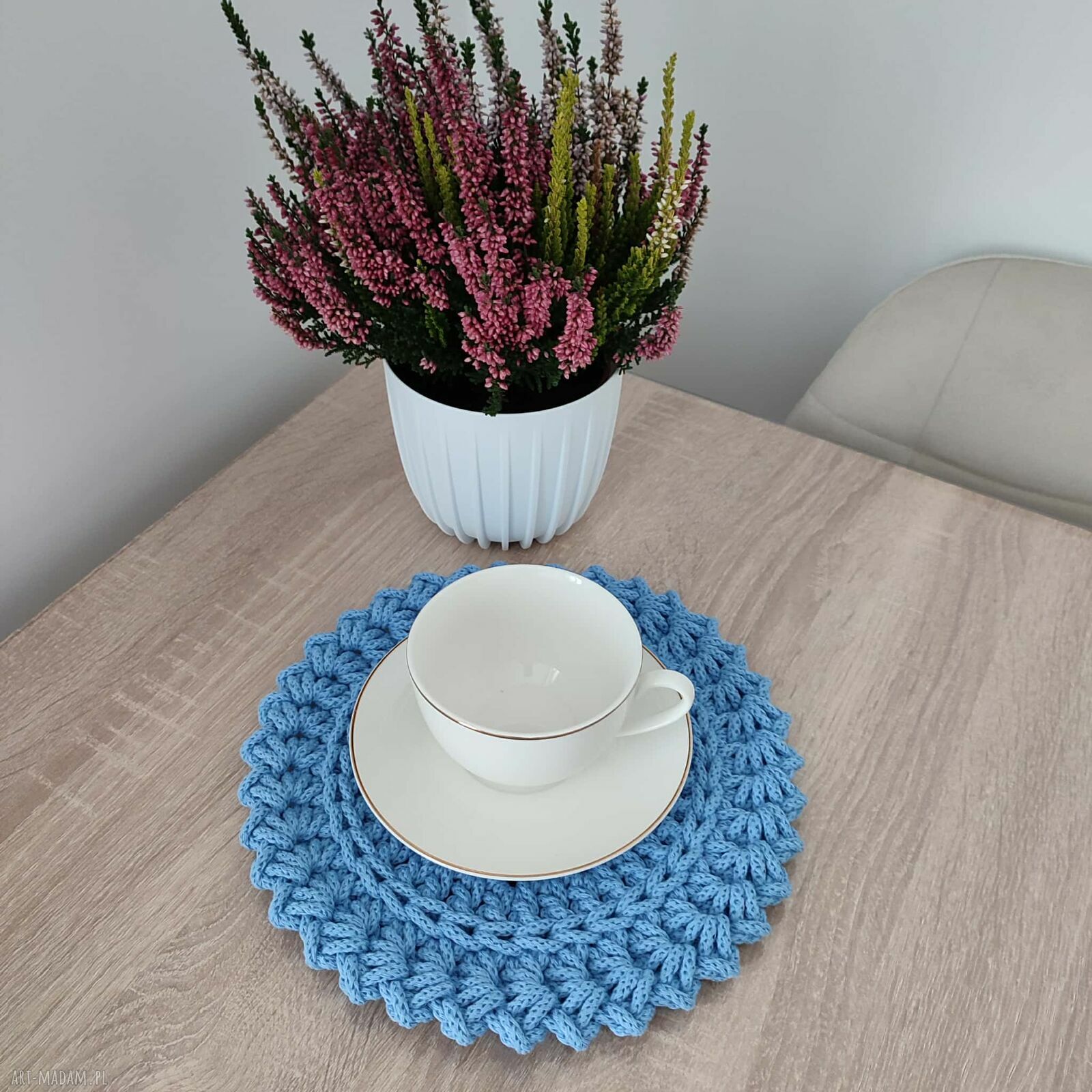 Okrągła podkładka szydełkowa 26 cm ze sznurka bawełnianego