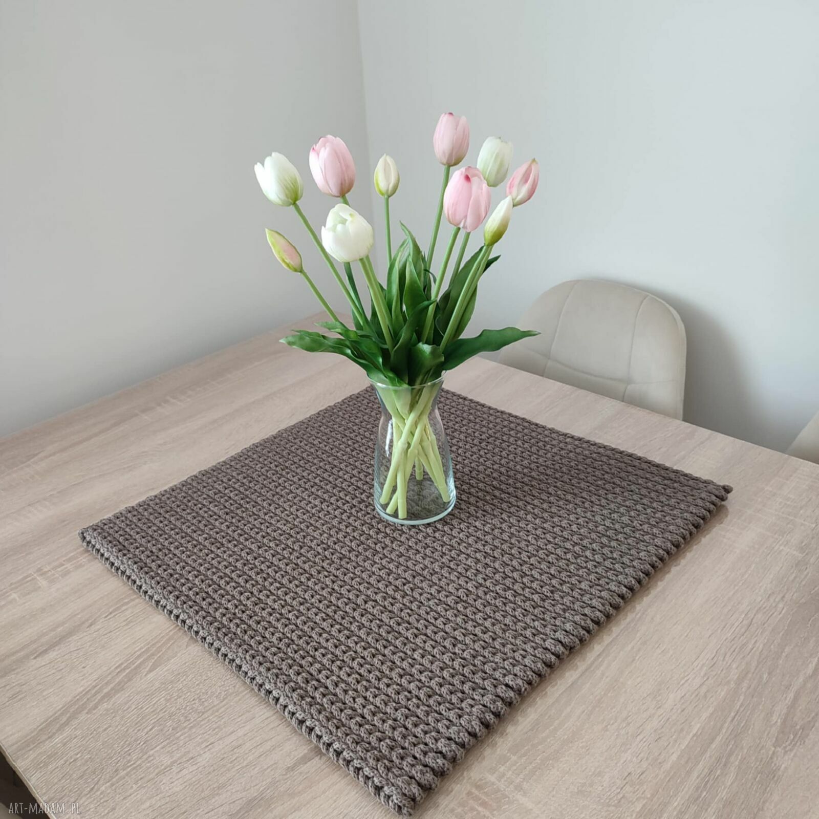 Podkładka szydełkowa ze sznurka bawełnianego 50x50 cm - boho na stół