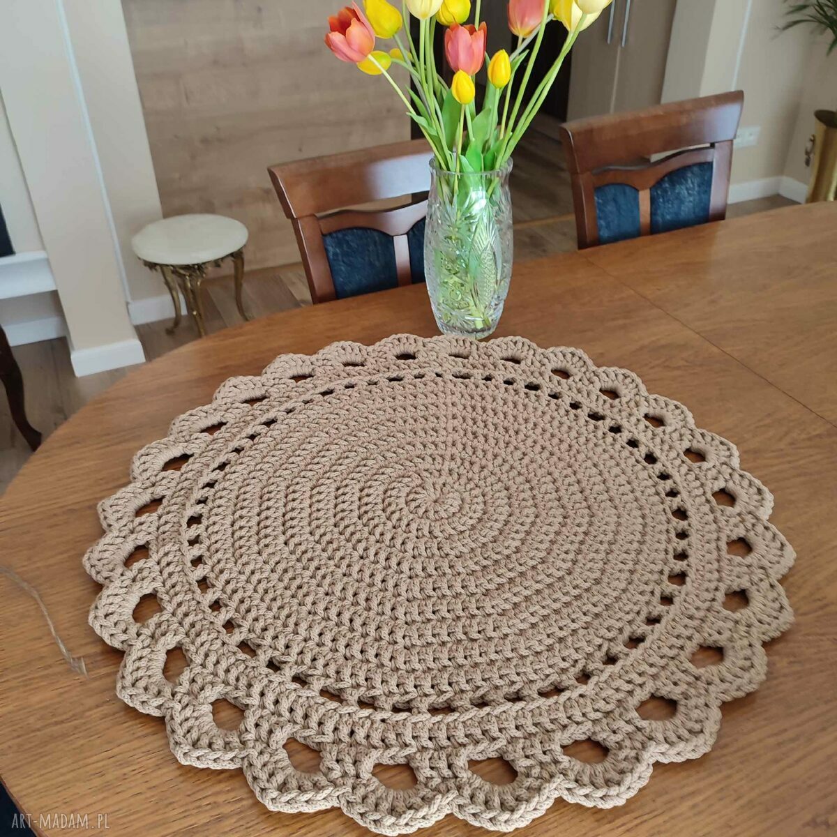 Ręcznie szydełkowana podkładka ze sznurka 75 cm