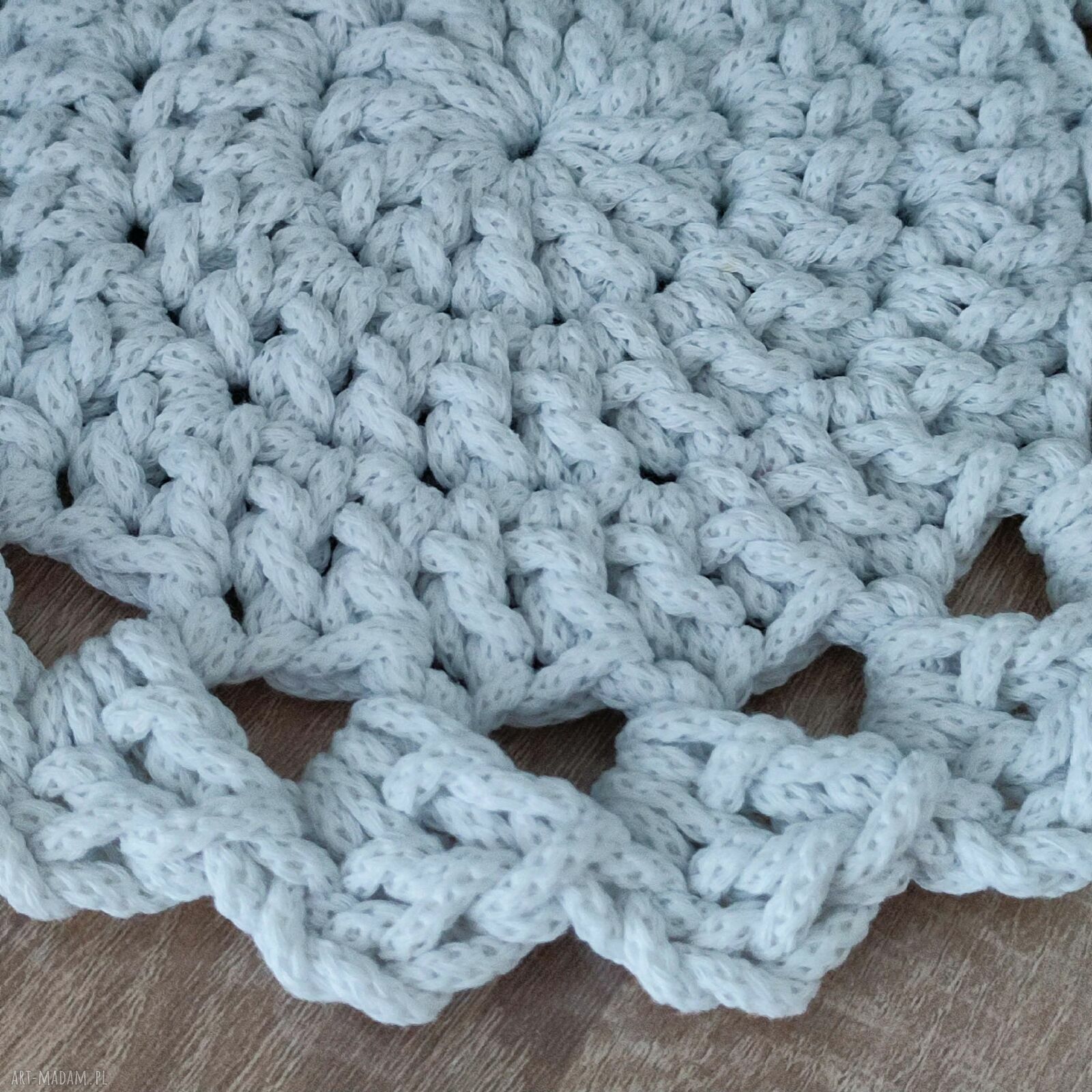 Podkładka ze sznurka szydełkowa okrągła 26 cm - handmade