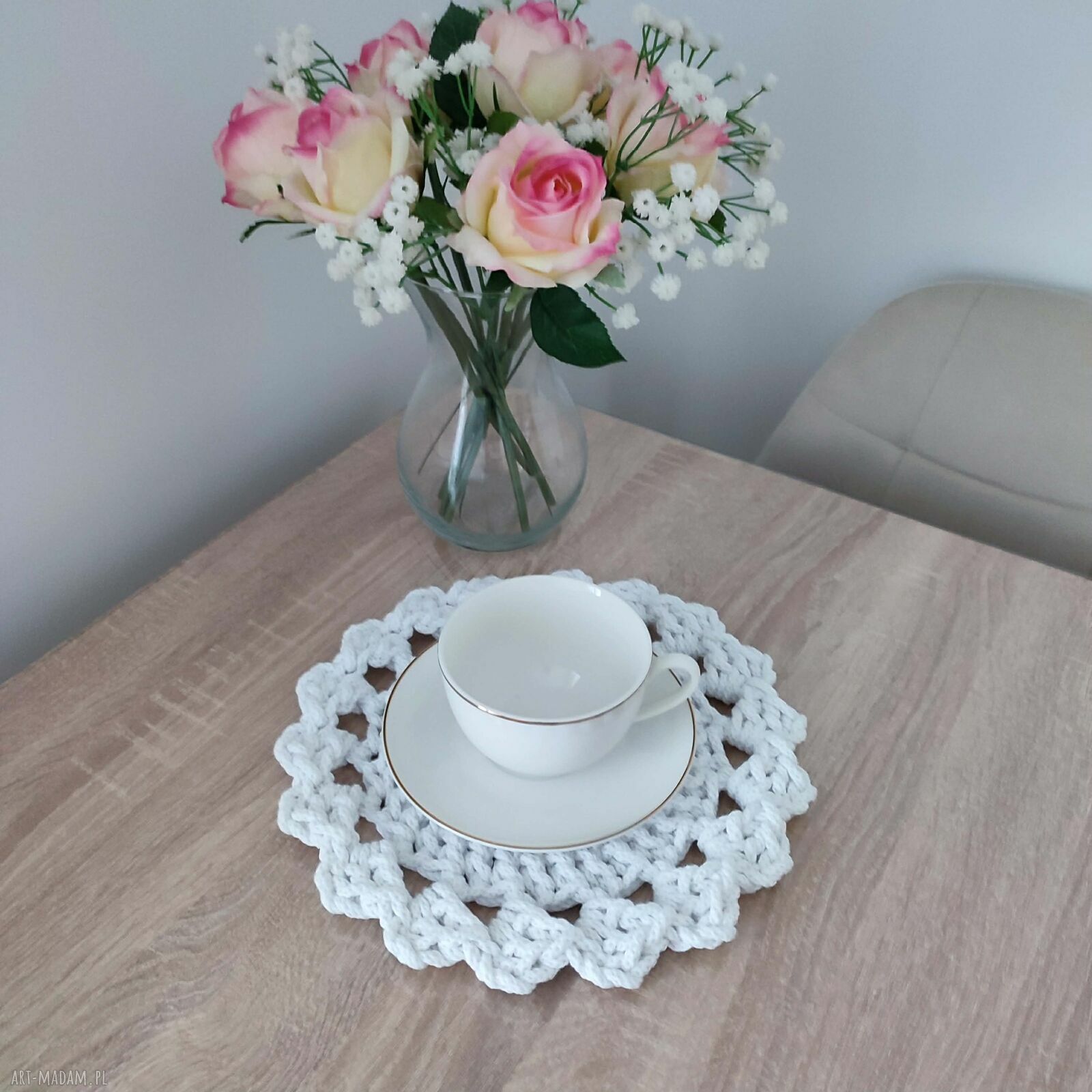 Podkładka ze sznurka szydełkowa okrągła 26 cm - handmade